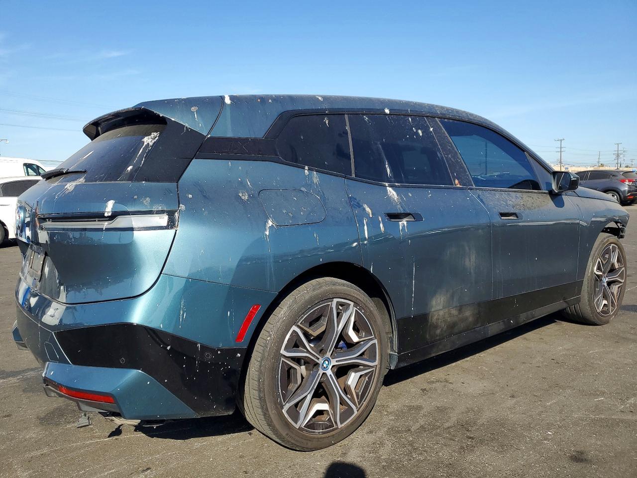 2024 BMW Ix xDrive50 - Фото 3