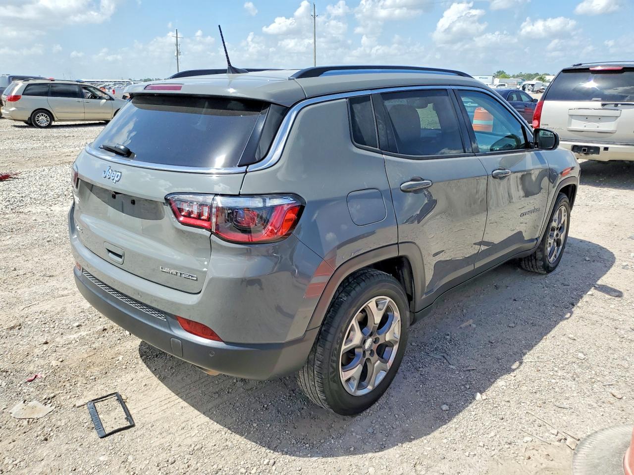 2021 Jeep Compass Limited - Image 3