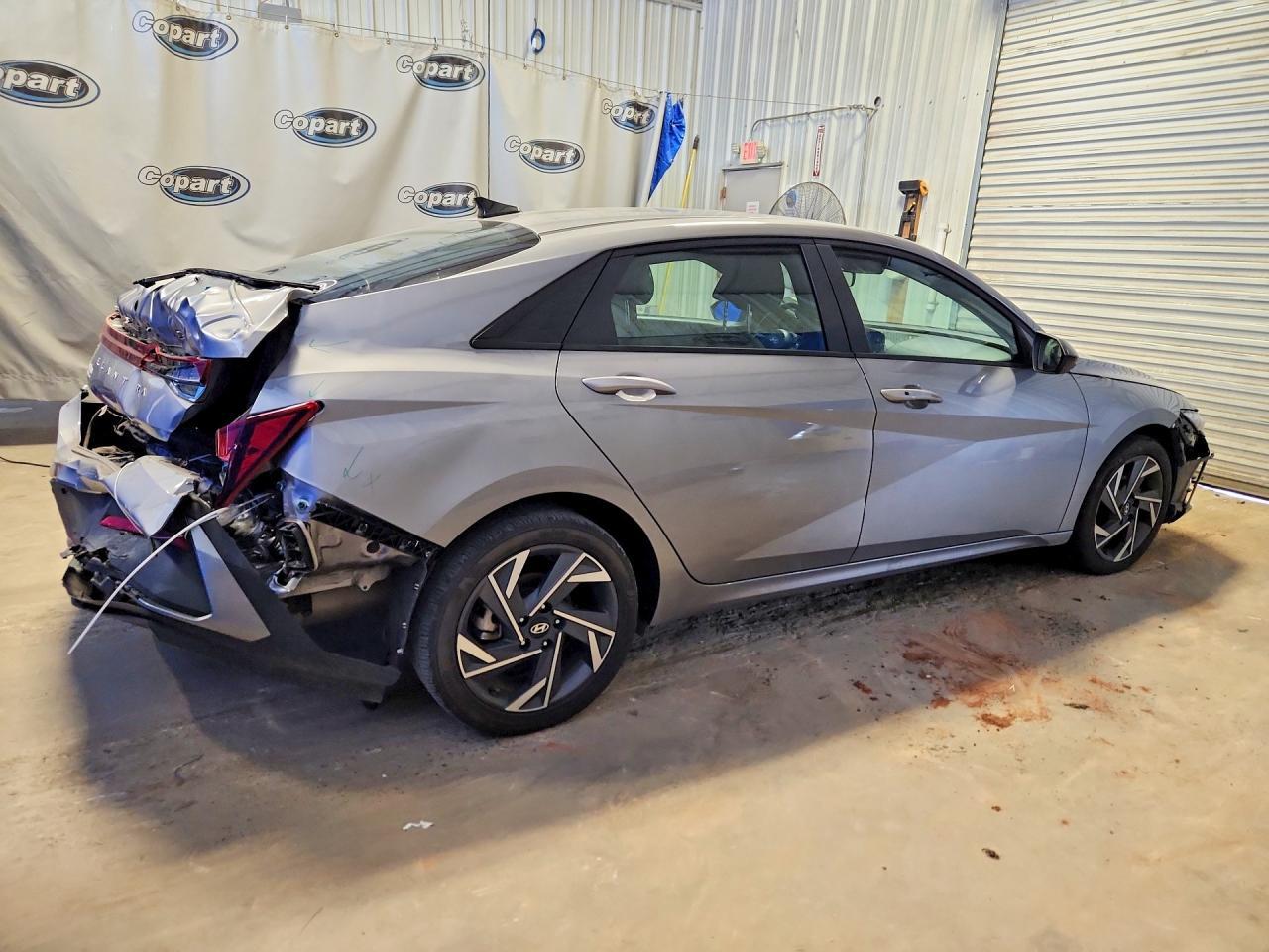 2025 Hyundai Elantra Sel Sport - Фото 3