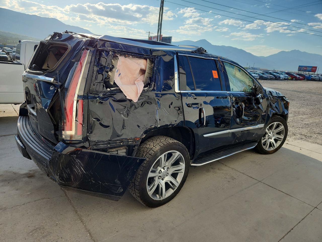 2015 Cadillac Escalade Premium - Фото 3