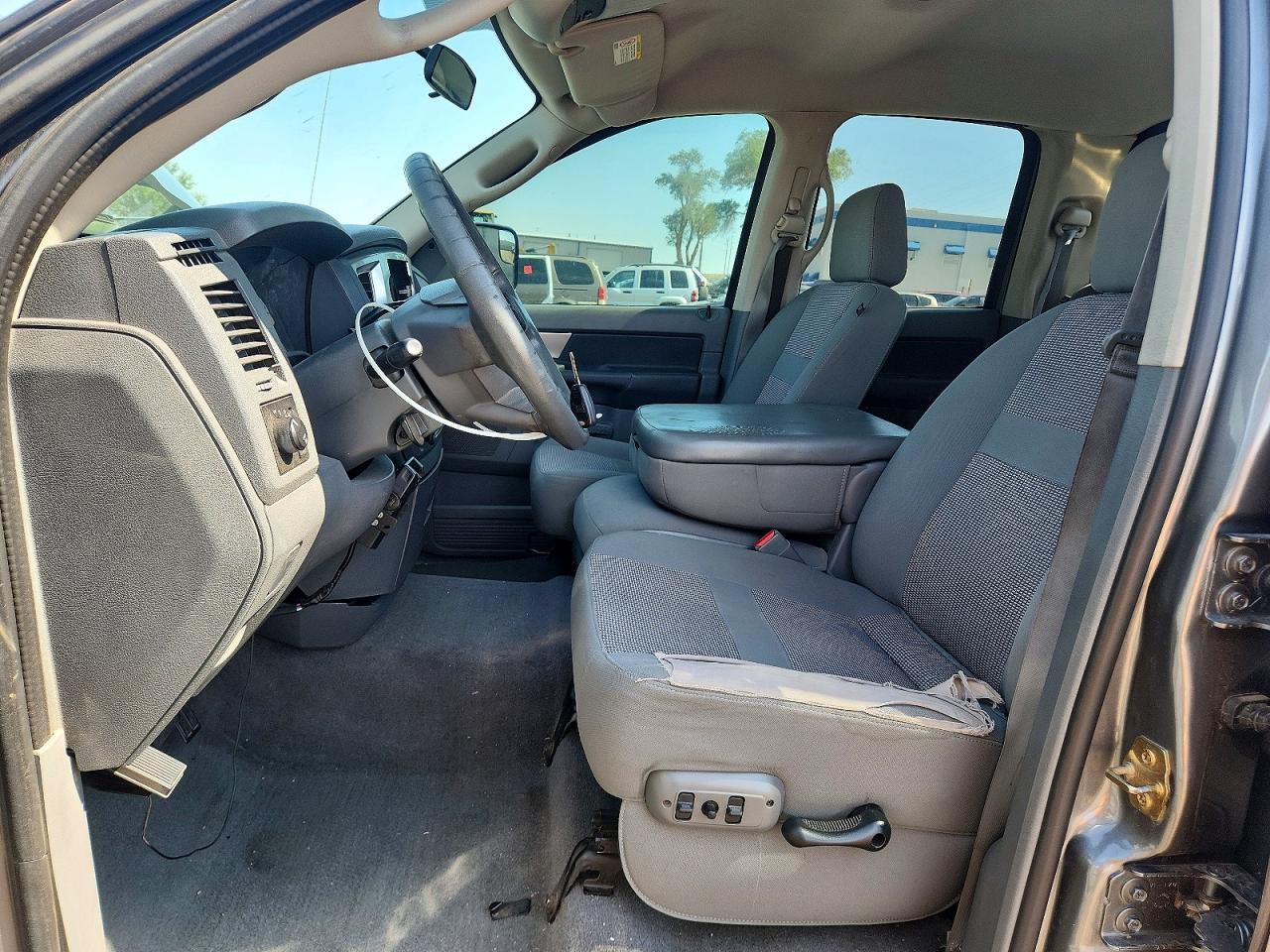 2007 Dodge Ram 2500 St - Image 7