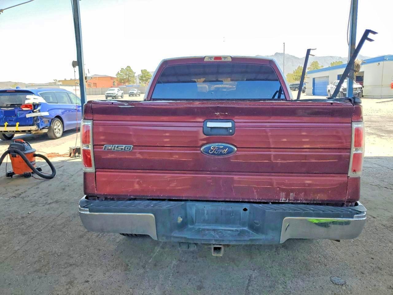 2010 Ford F150 Supercrew - Image 6