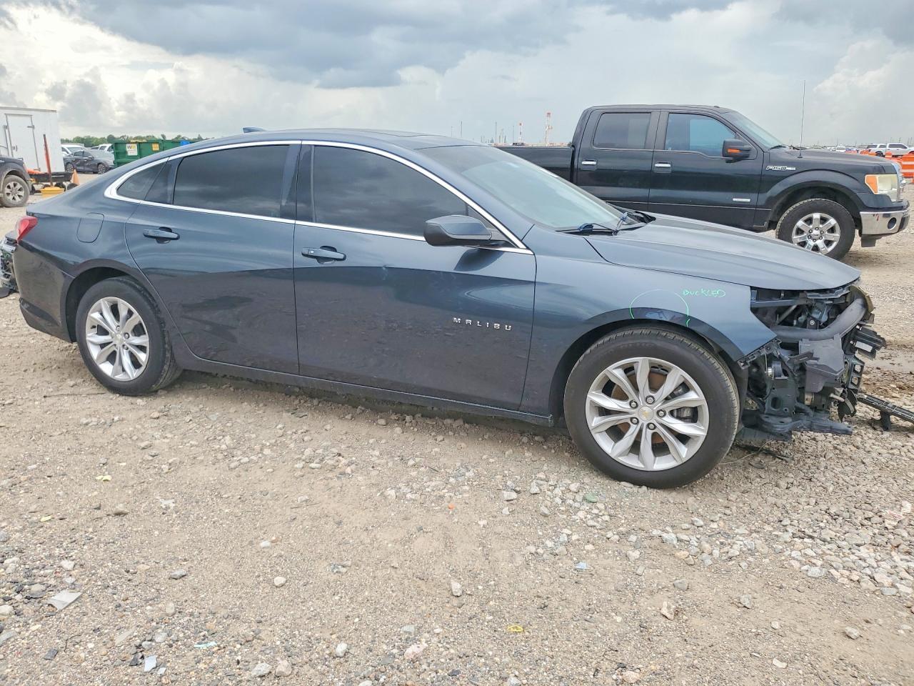 2021 Chevrolet Malibu Lt - Image 4