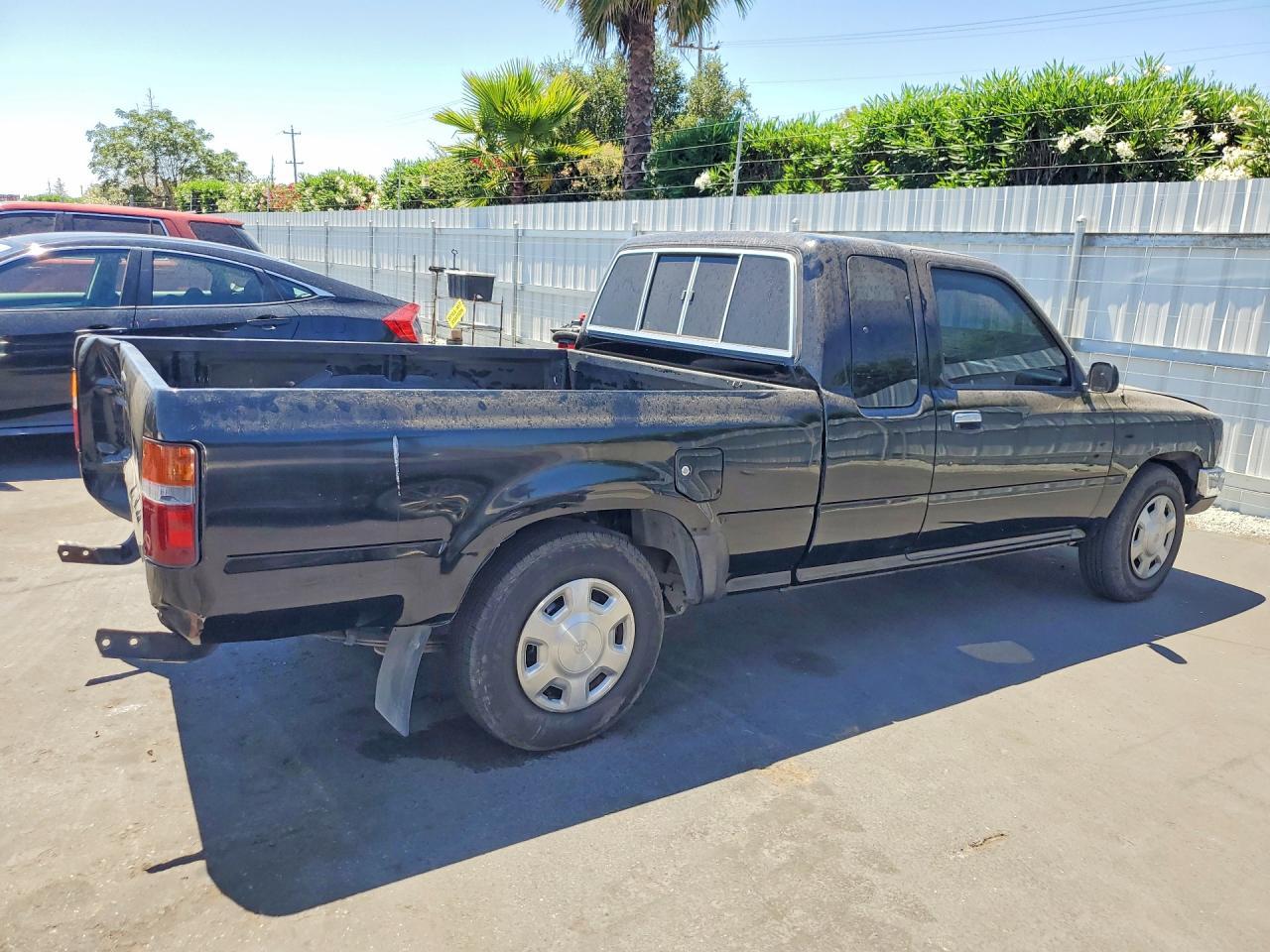 1992 Toyota Pickup Deluxe - Фото 3