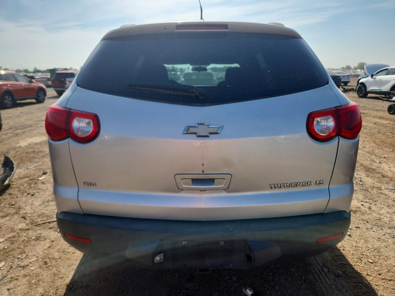 2010 Chevrolet Traverse Ls - Фото 6