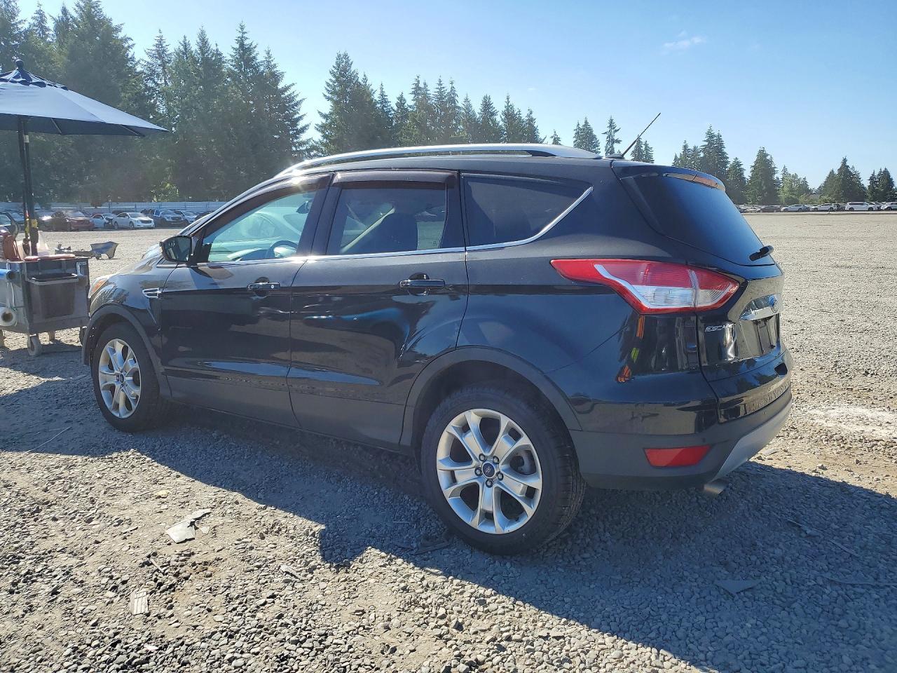 2014 Ford Escape Titanium - Image 2
