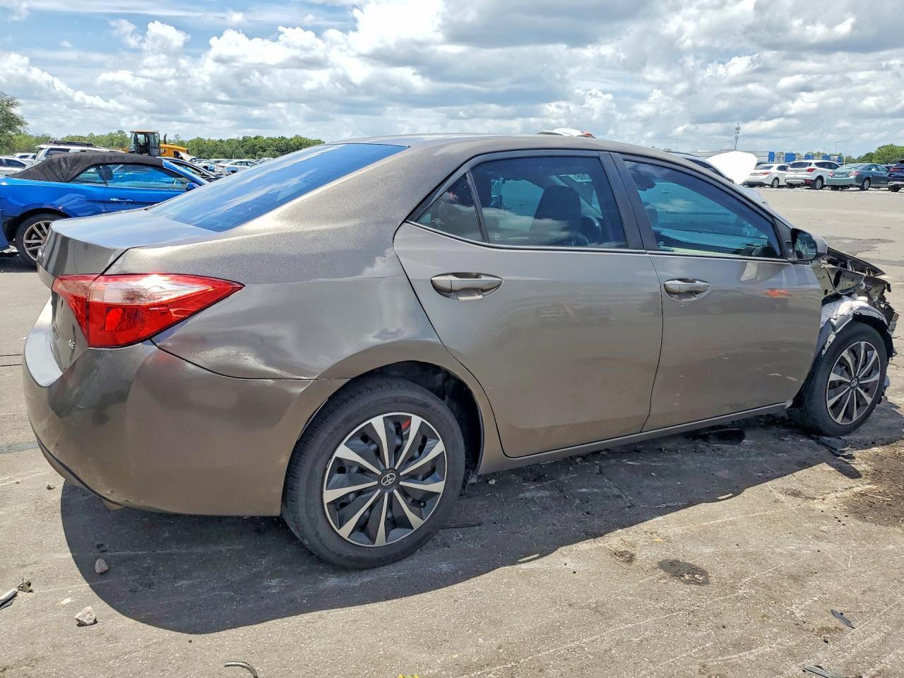 2017 Toyota Corolla Base - Фото 3
