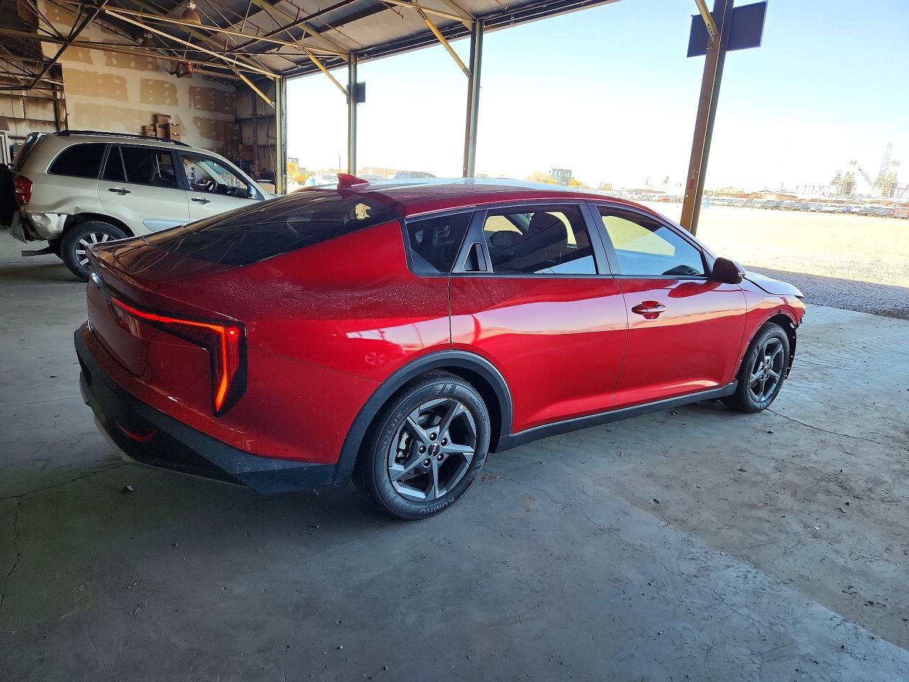 2025 Kia K4 Lxs - Image 3