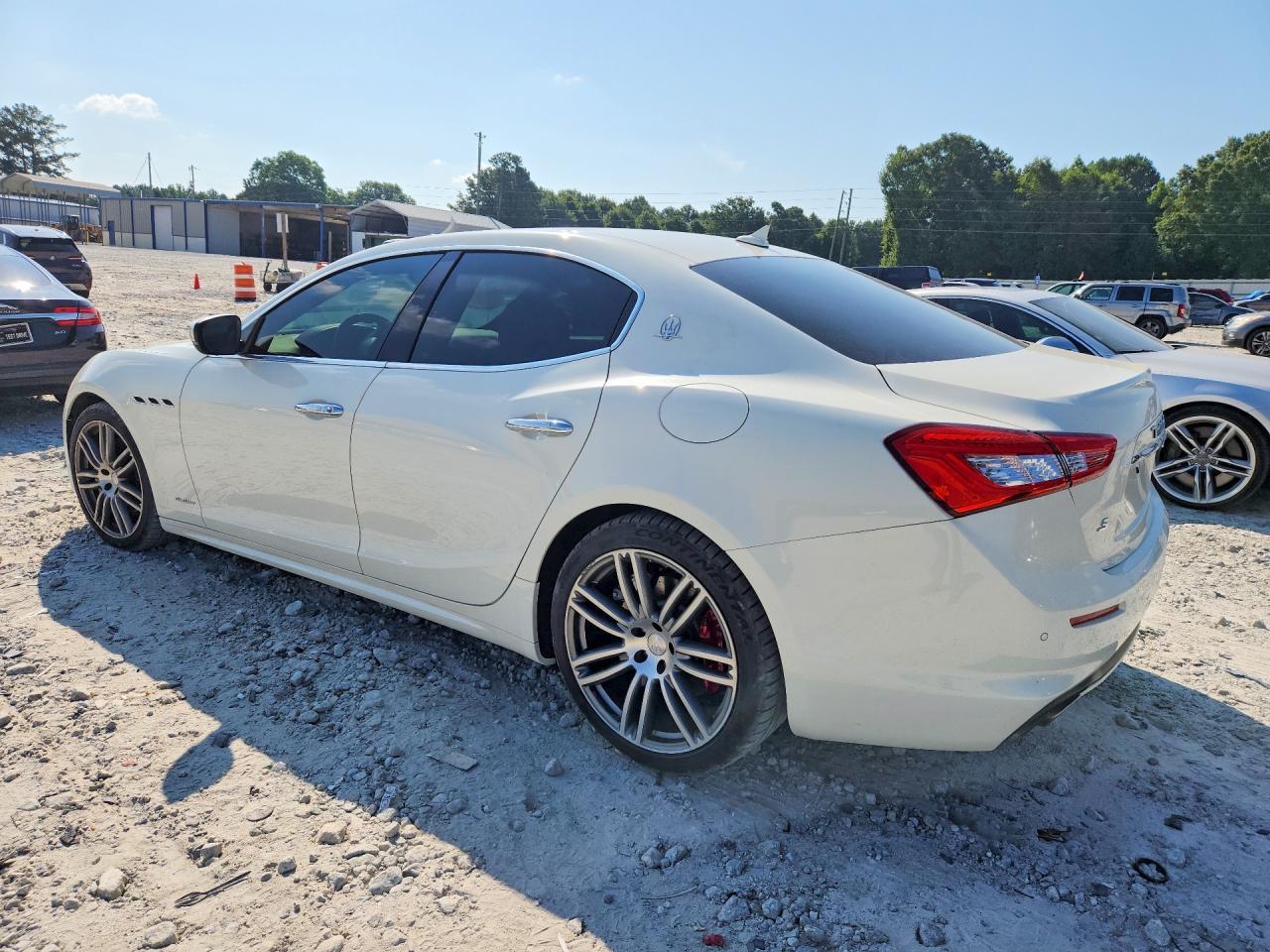 2019 Maserati Ghibli S - Фото 2