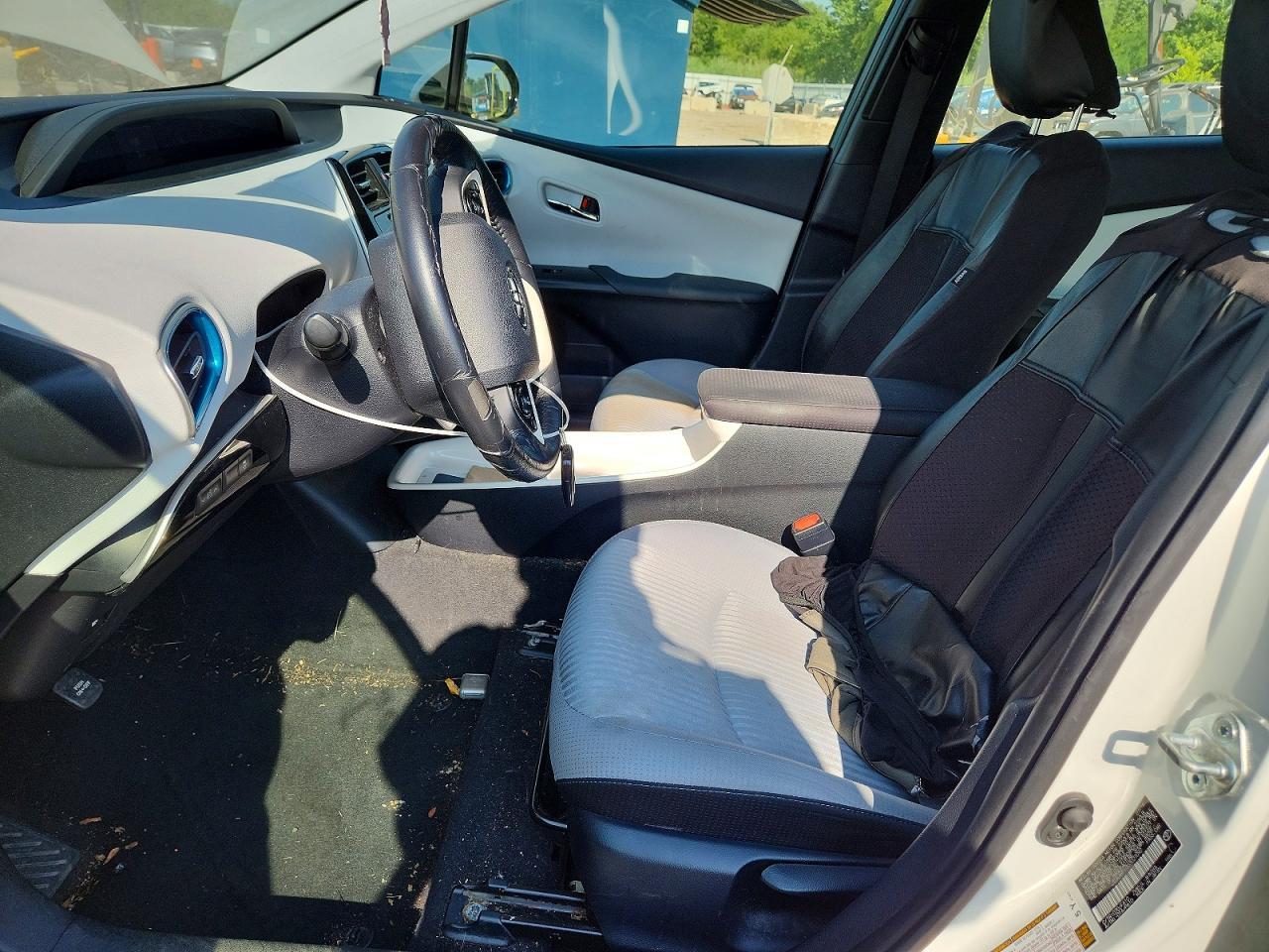 2016 Toyota Prius Three - Фото 7