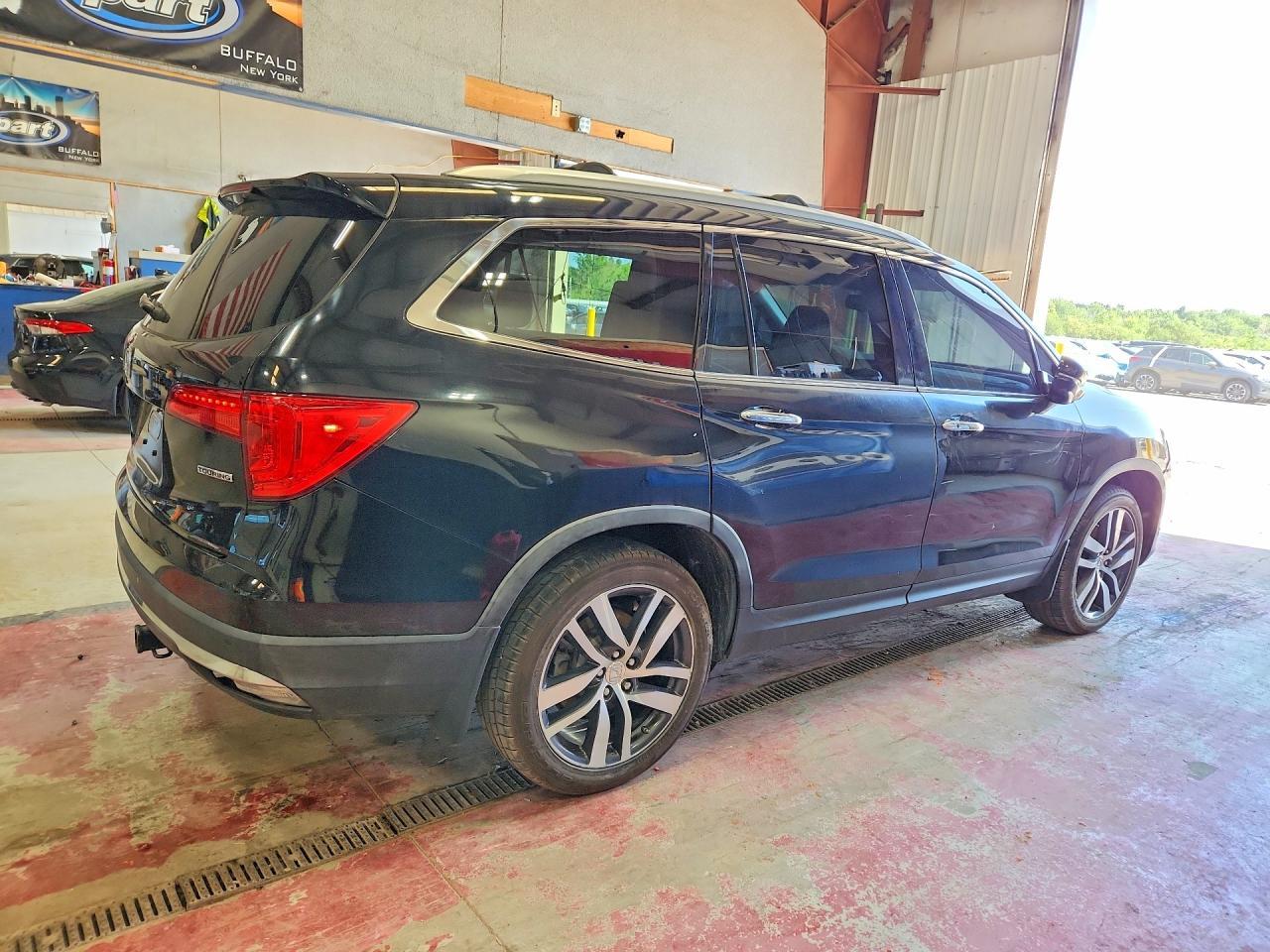 2018 Honda Pilot Touring - Фото 3