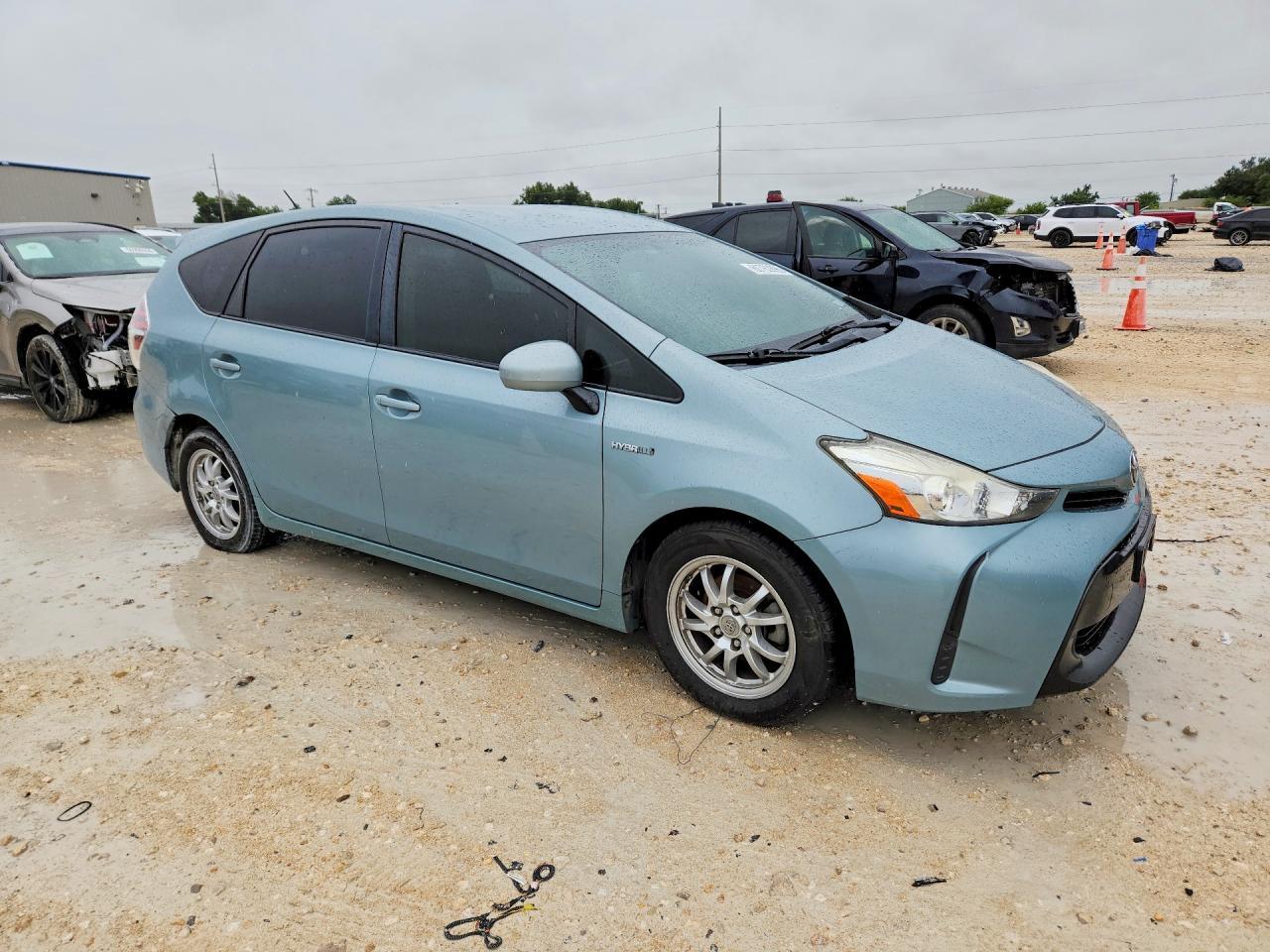 2015 Toyota Prius V Two - Фото 4