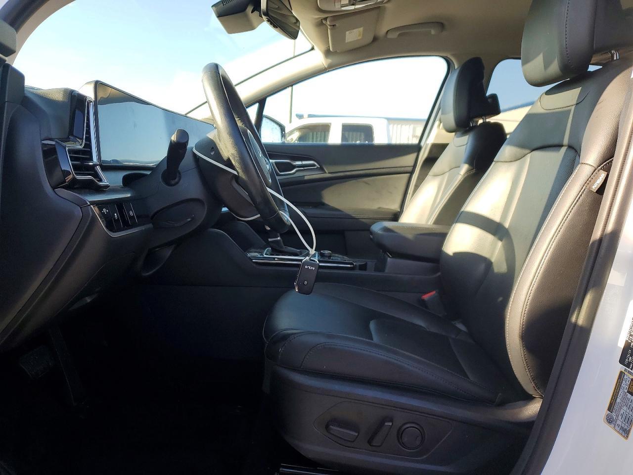 2024 Kia Sportage Ex - Image 7