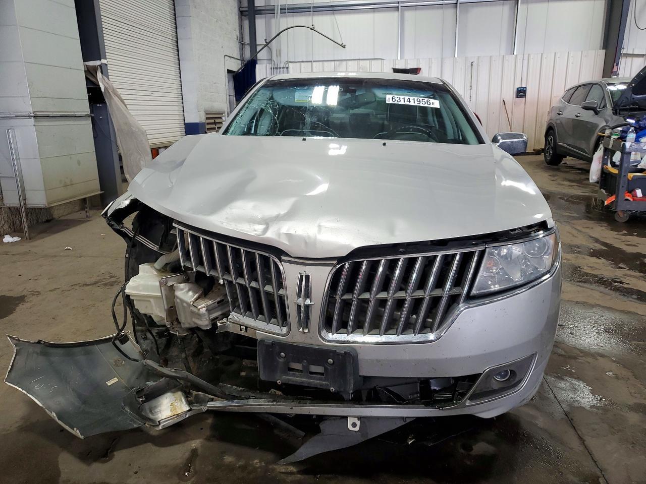 2011 Lincoln Mkz - Фото 5