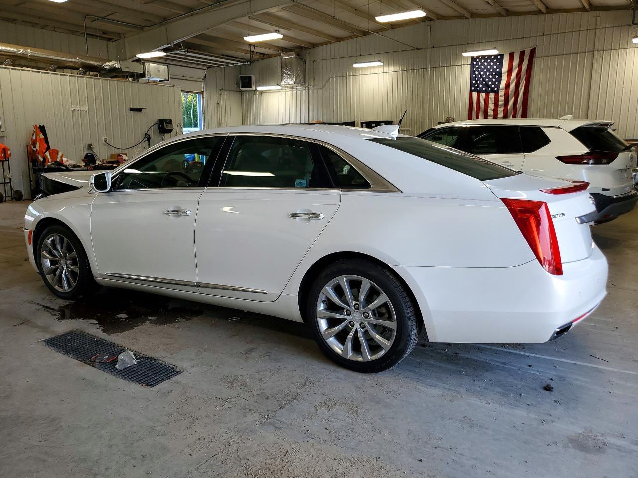 2017 Cadillac Xts Premium Luxury - Фото 2