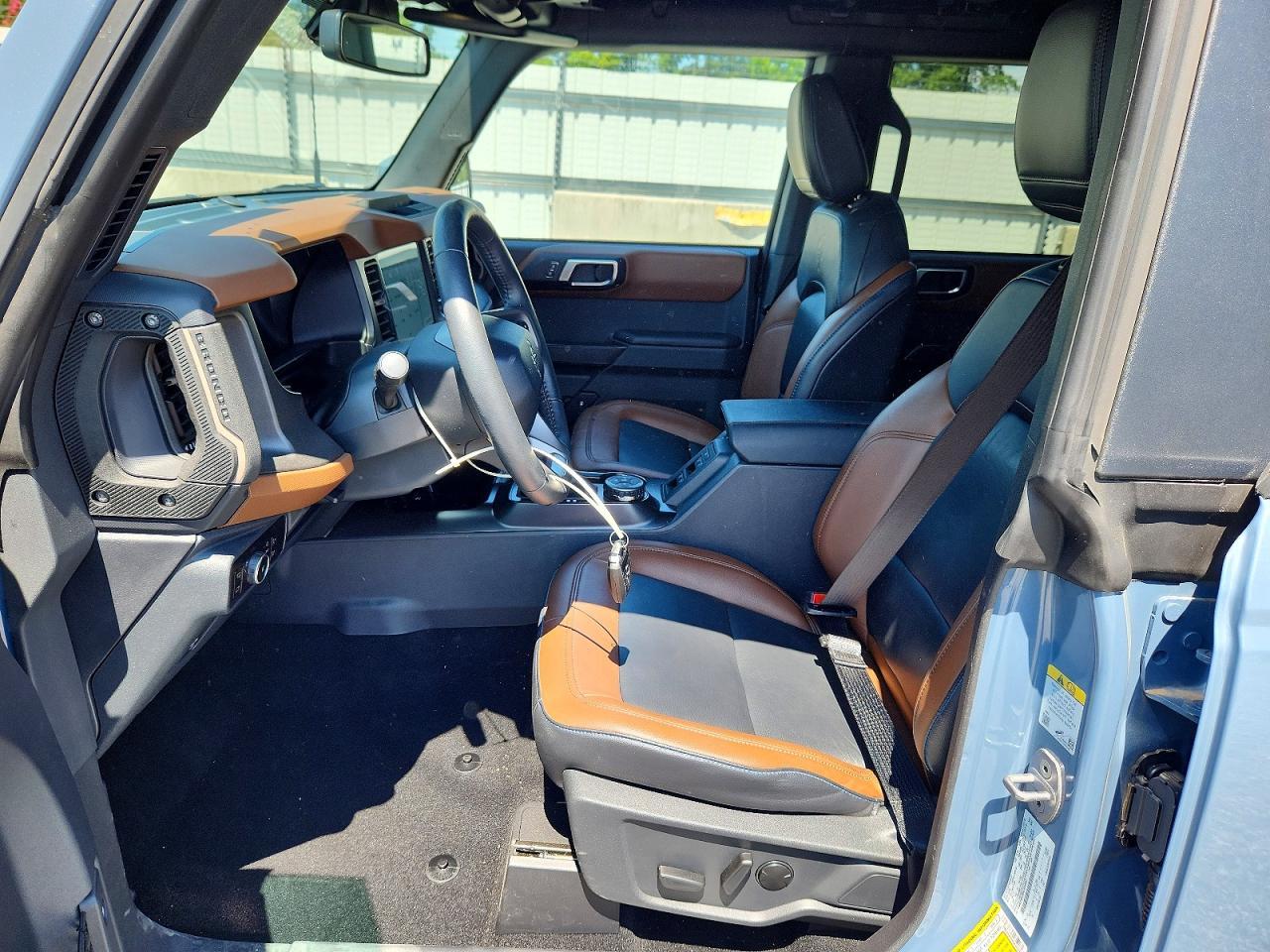 2024 Ford Bronco Outer Banks - Image 7