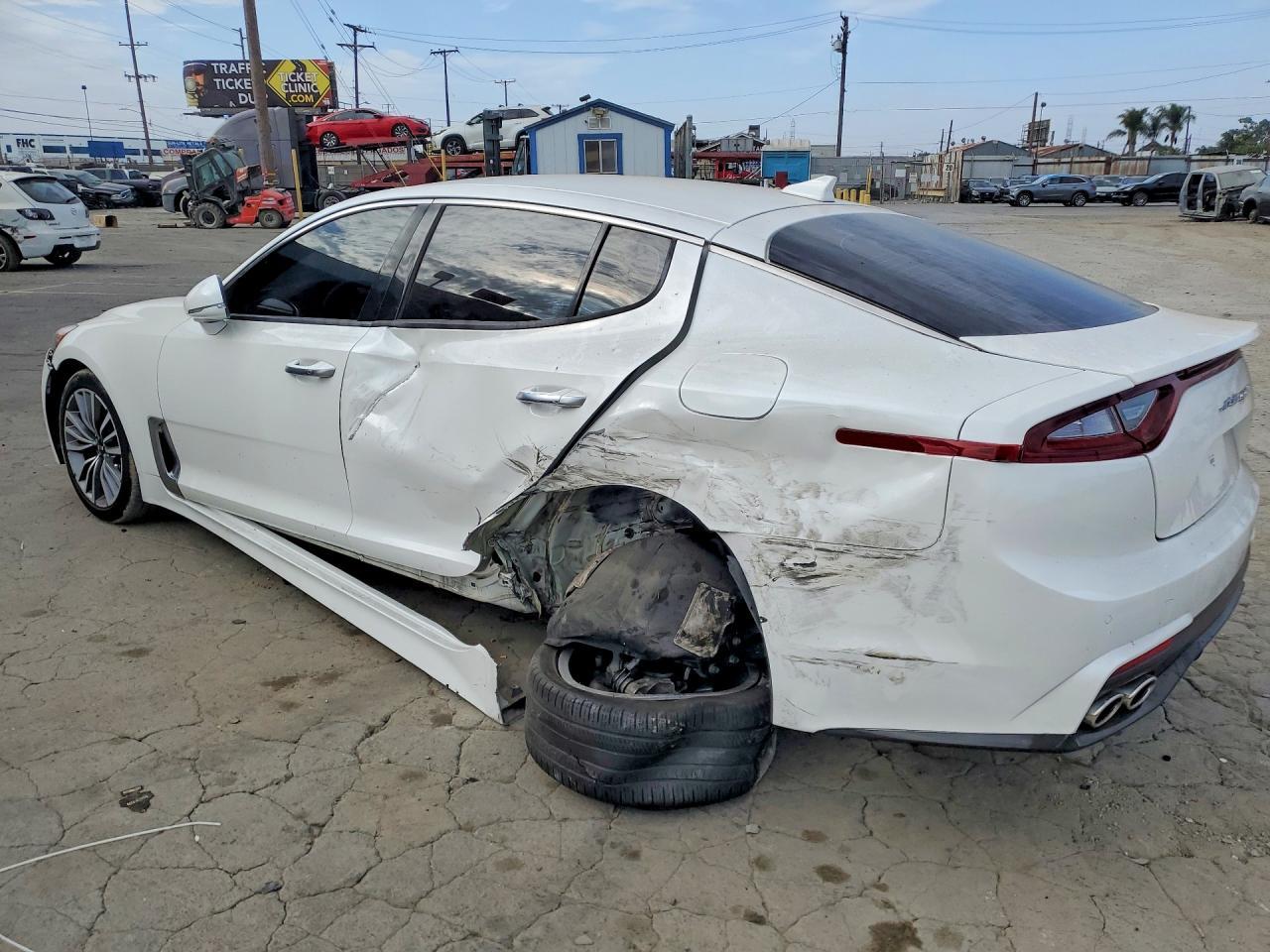 2019 Kia Stinger Base - Фото 2