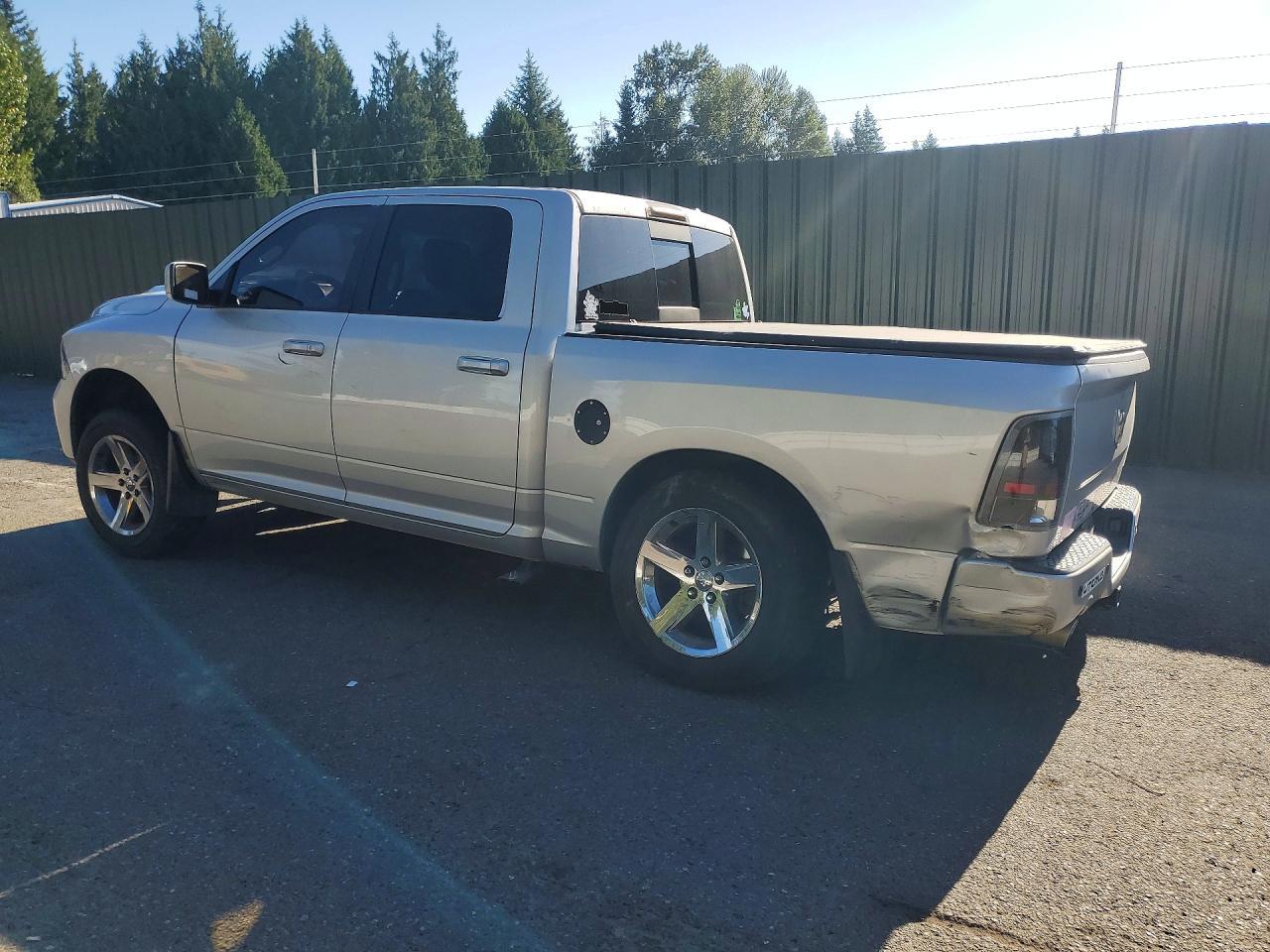 2011 Dodge Ram 1500 - Фото 2