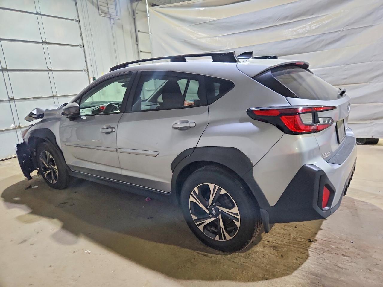 2025 Subaru Crosstrek Premium - Фото 2