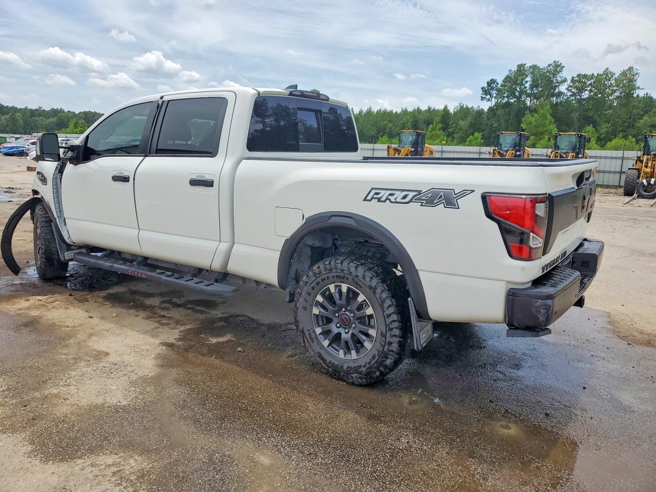 2023 Nissan Titan Xd Pro-4X - Фото 2