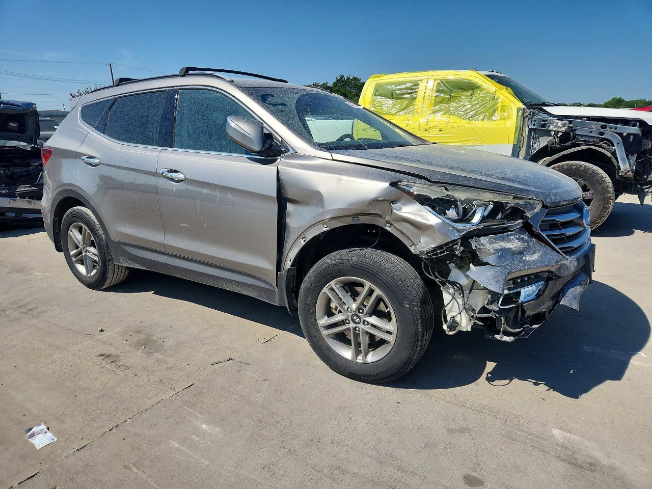 2023 Hyundai Santa Fe Sport 2.4L - Image 4