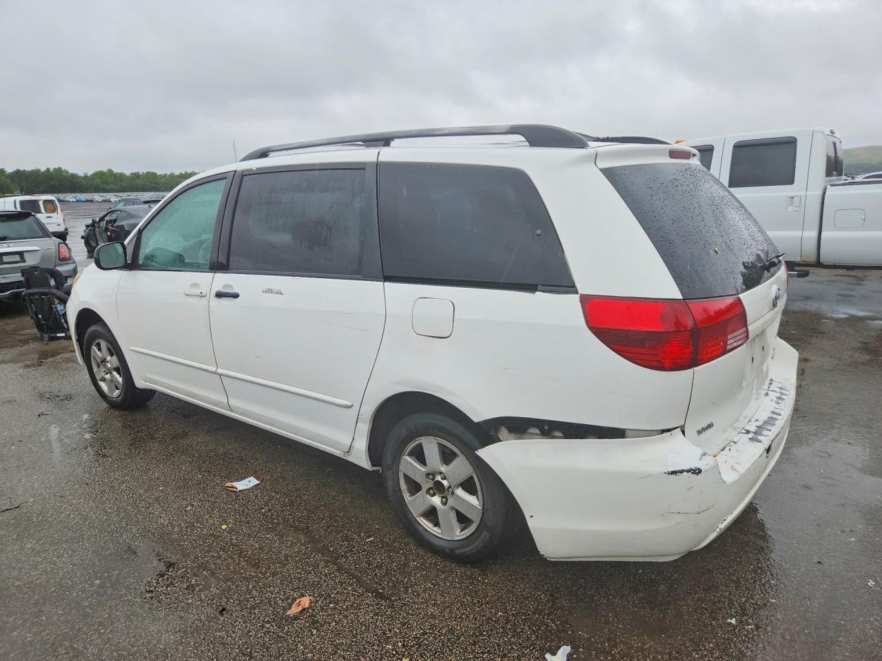 2005 Toyota Sienna Le 7 Passenger - Фото 2