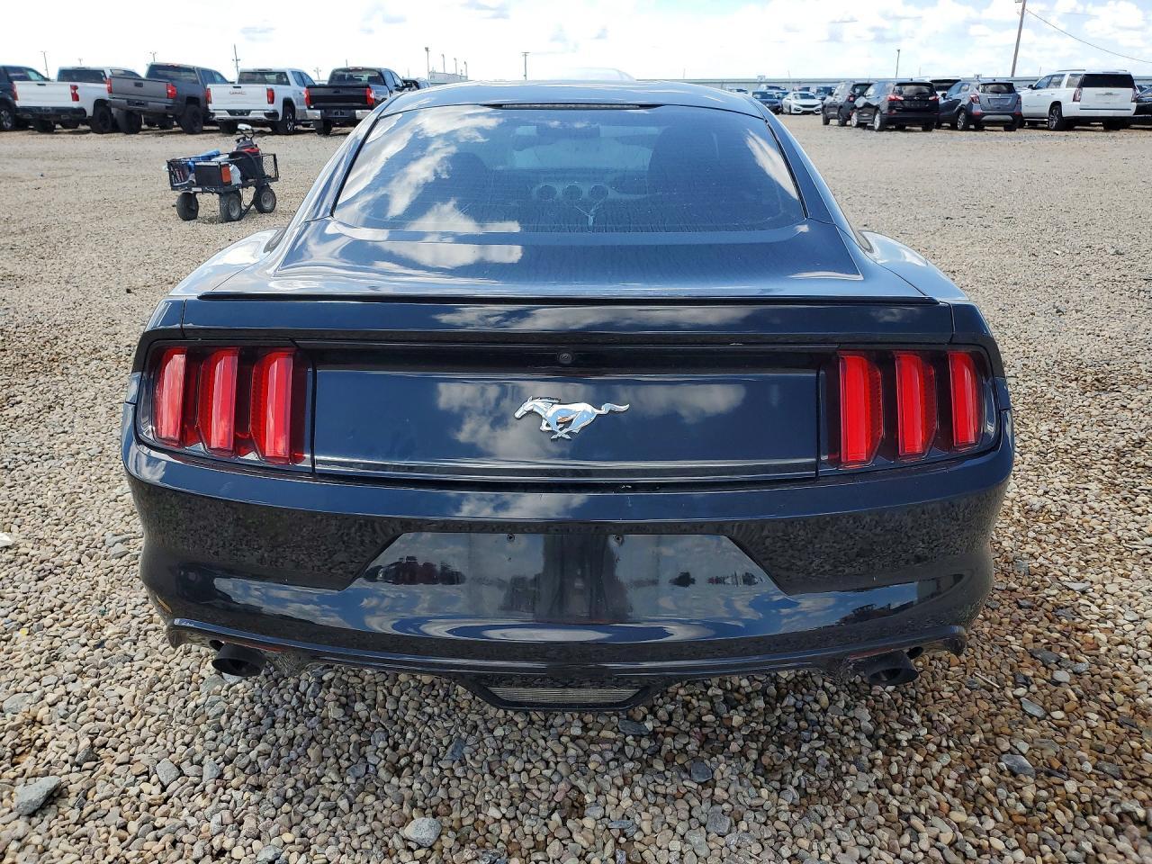 2017 Ford Mustang - Фото 6