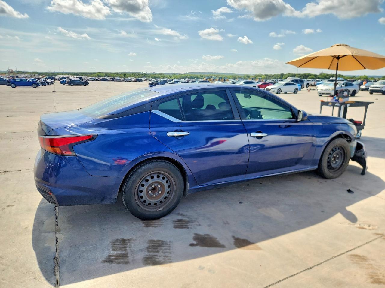 2019 Nissan Altima S - Фото 3
