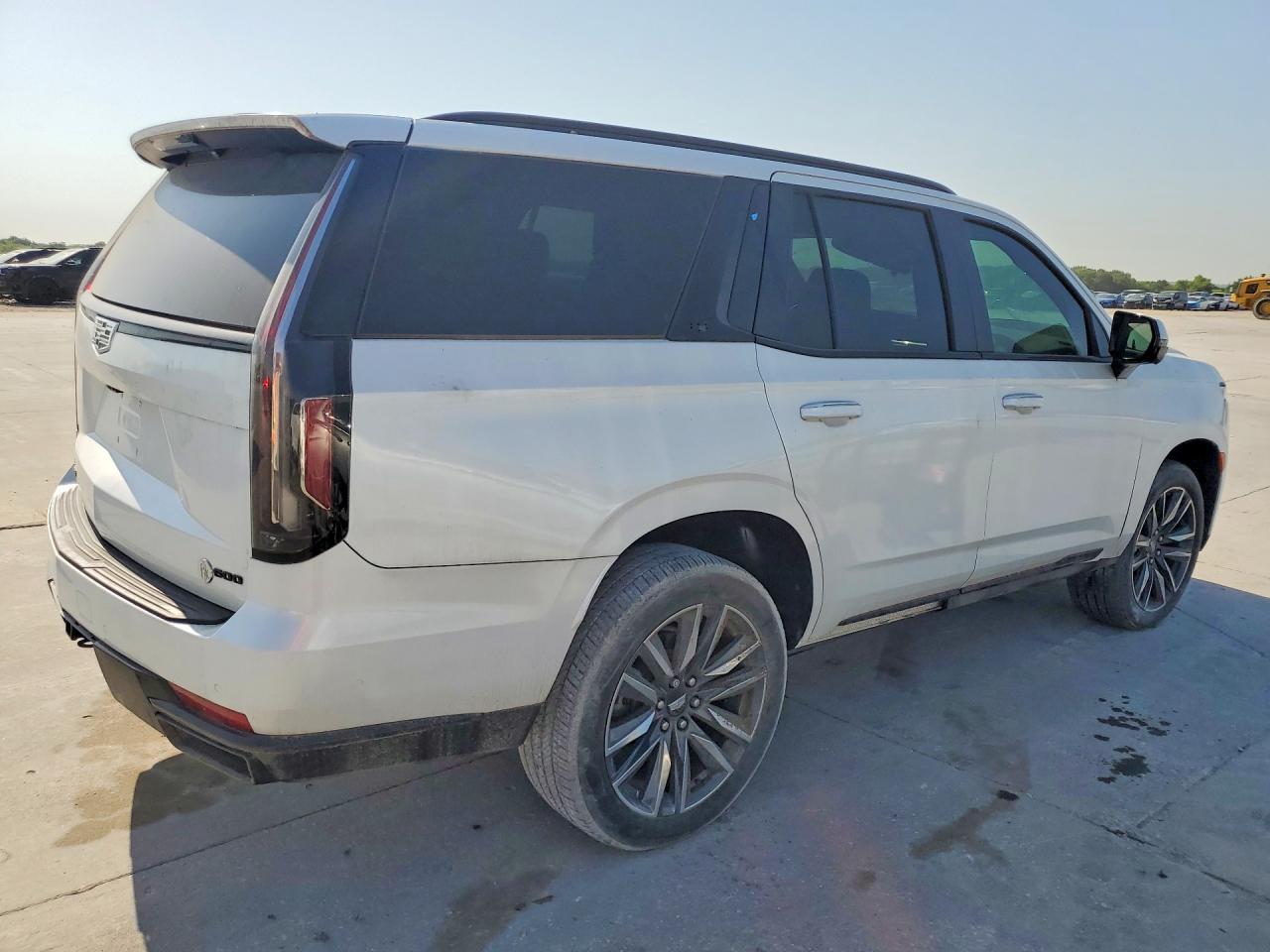 2021 Cadillac Escalade - Фото 3