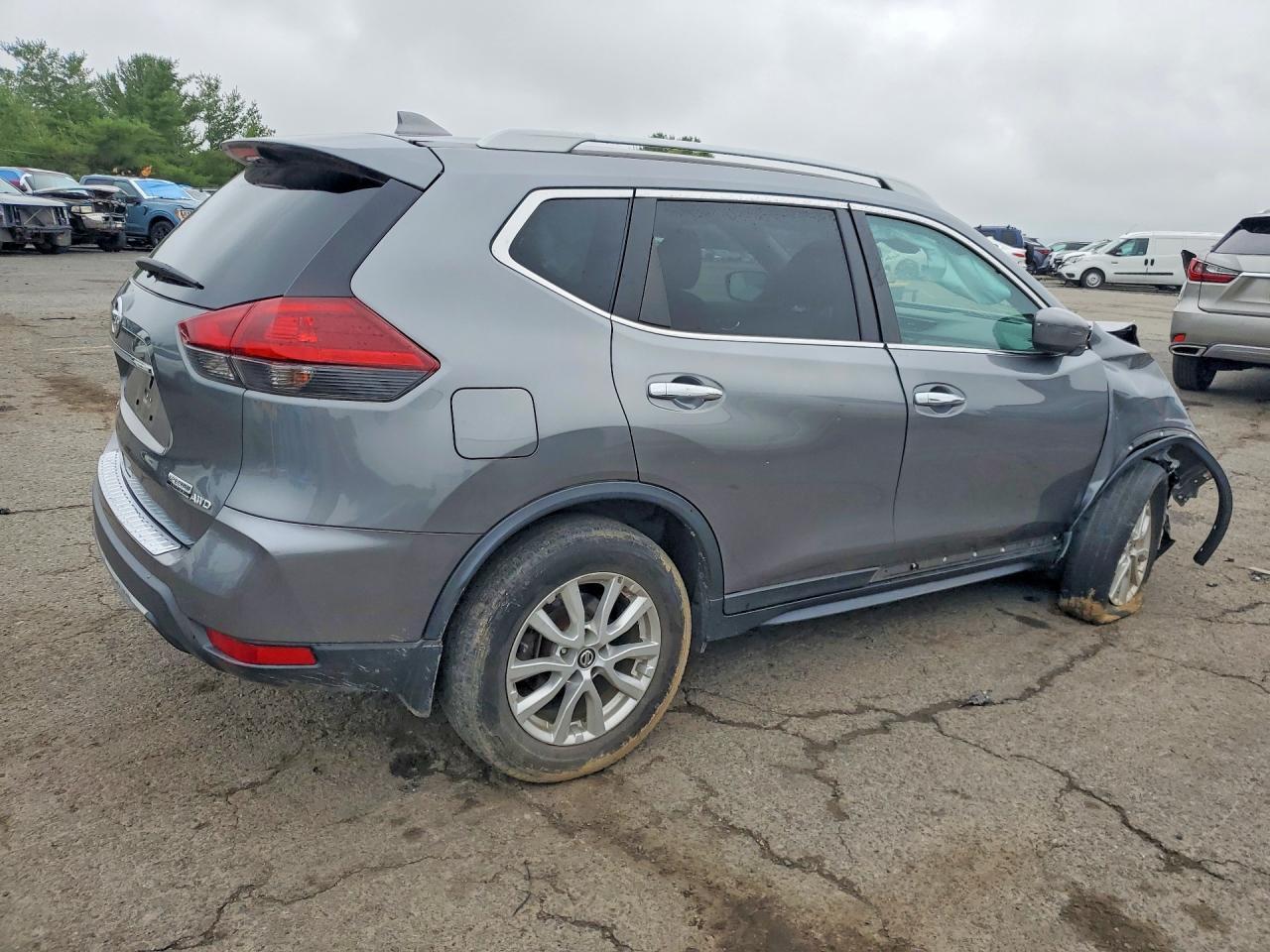 2020 Nissan Rogue S - Image 3