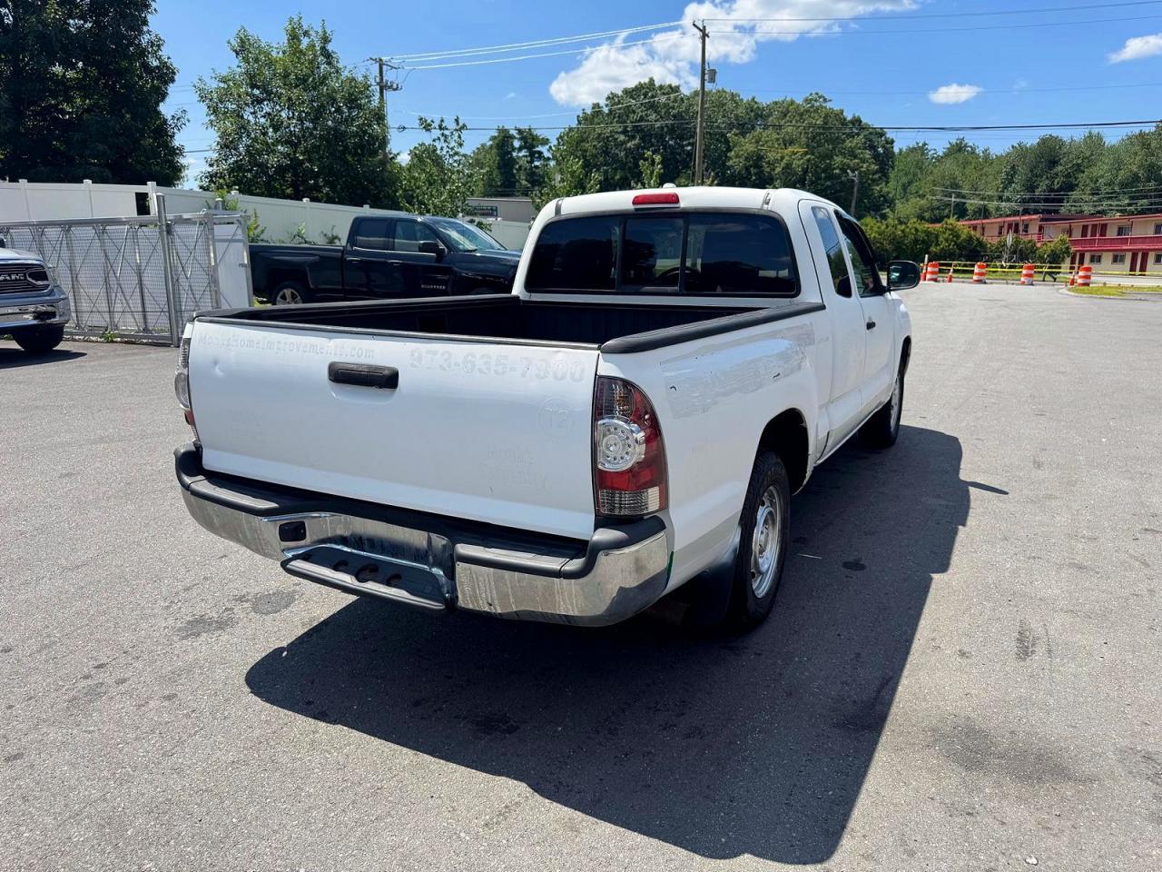 2010 Toyota Tacoma Base - Фото 3