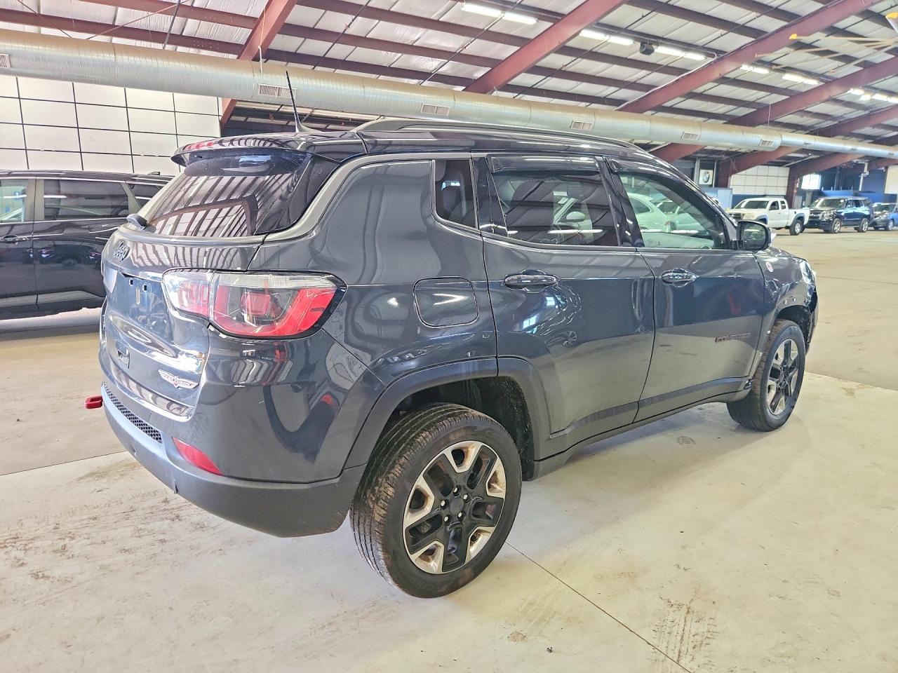 2017 Jeep Compass Trailhawk - Фото 3