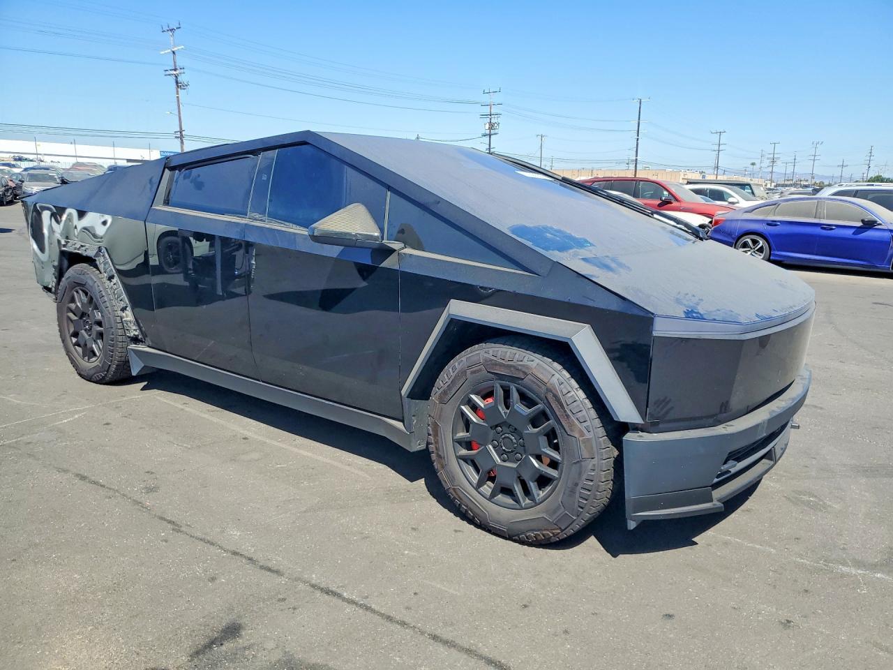2025 Tesla Cybertruck - Image 4