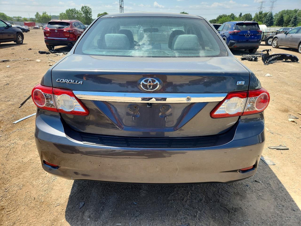 2013 Toyota Corolla Le - Фото 6