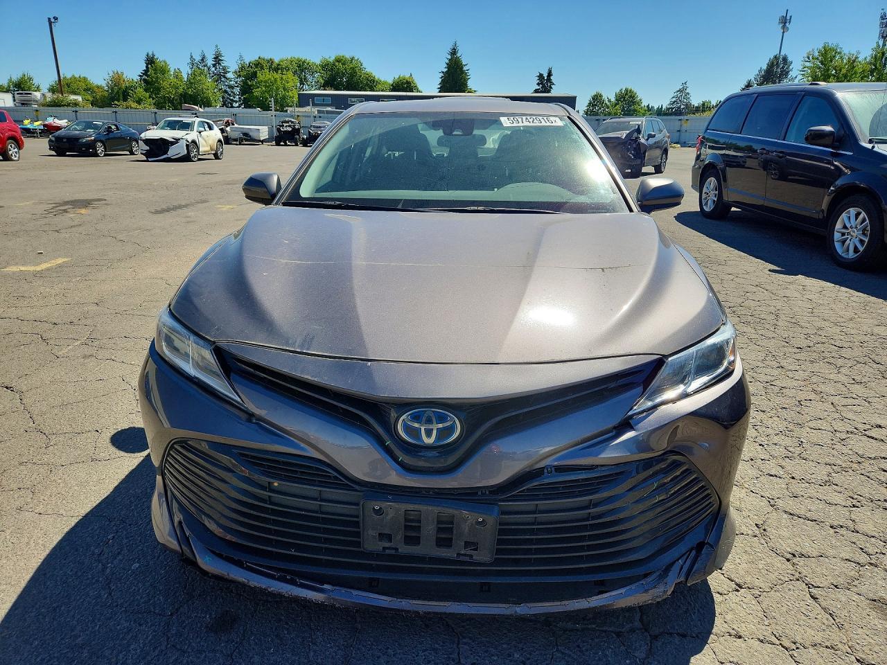 2020 Toyota Camry Le - Фото 5