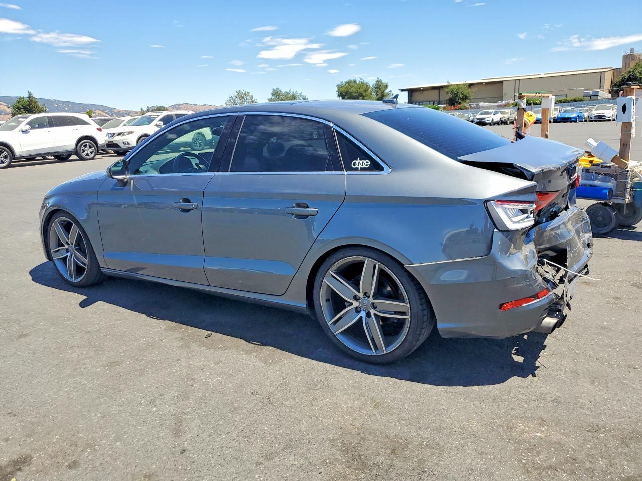 2015 Audi A3 Premium Plus - Фото 2
