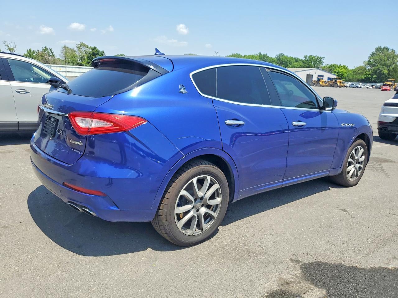 2019 Maserati Levante - Фото 3