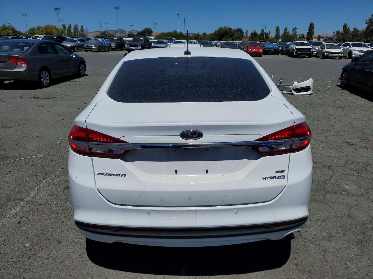 2018 Ford Fusion Se Hybrid - Image 6