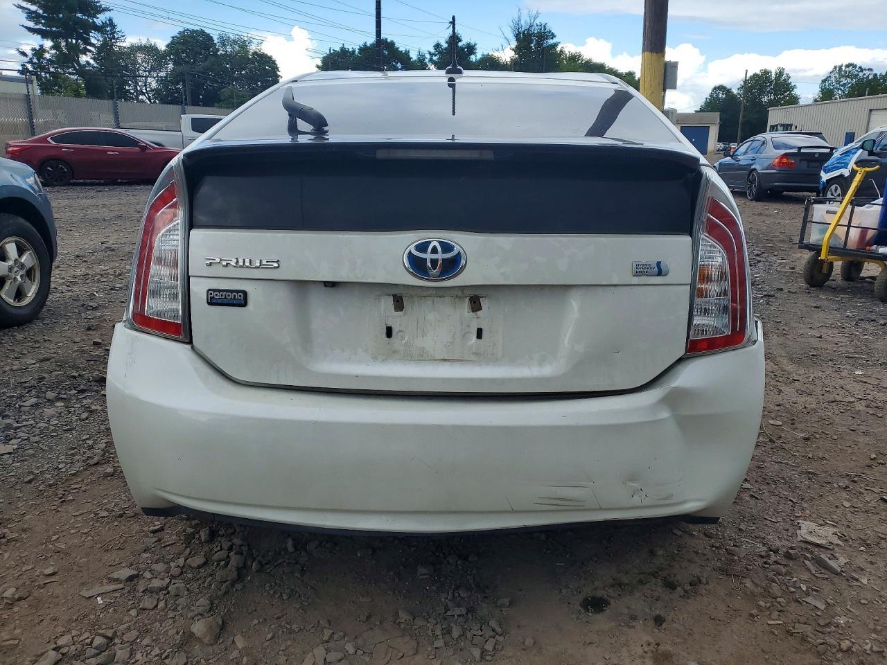 2013 Toyota Prius Persona Series Se - Image 6