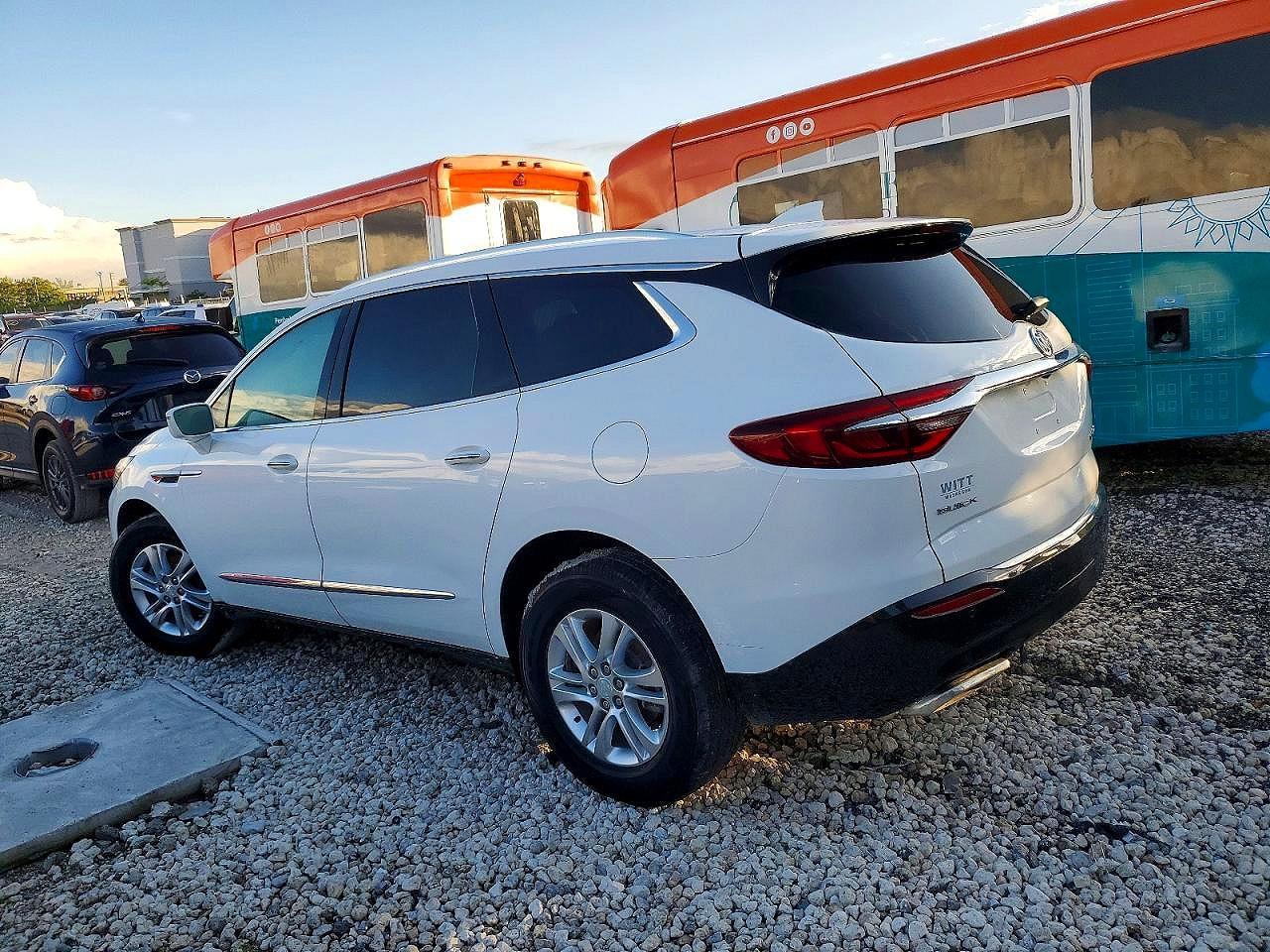2018 Buick Enclave Essence - Фото 2