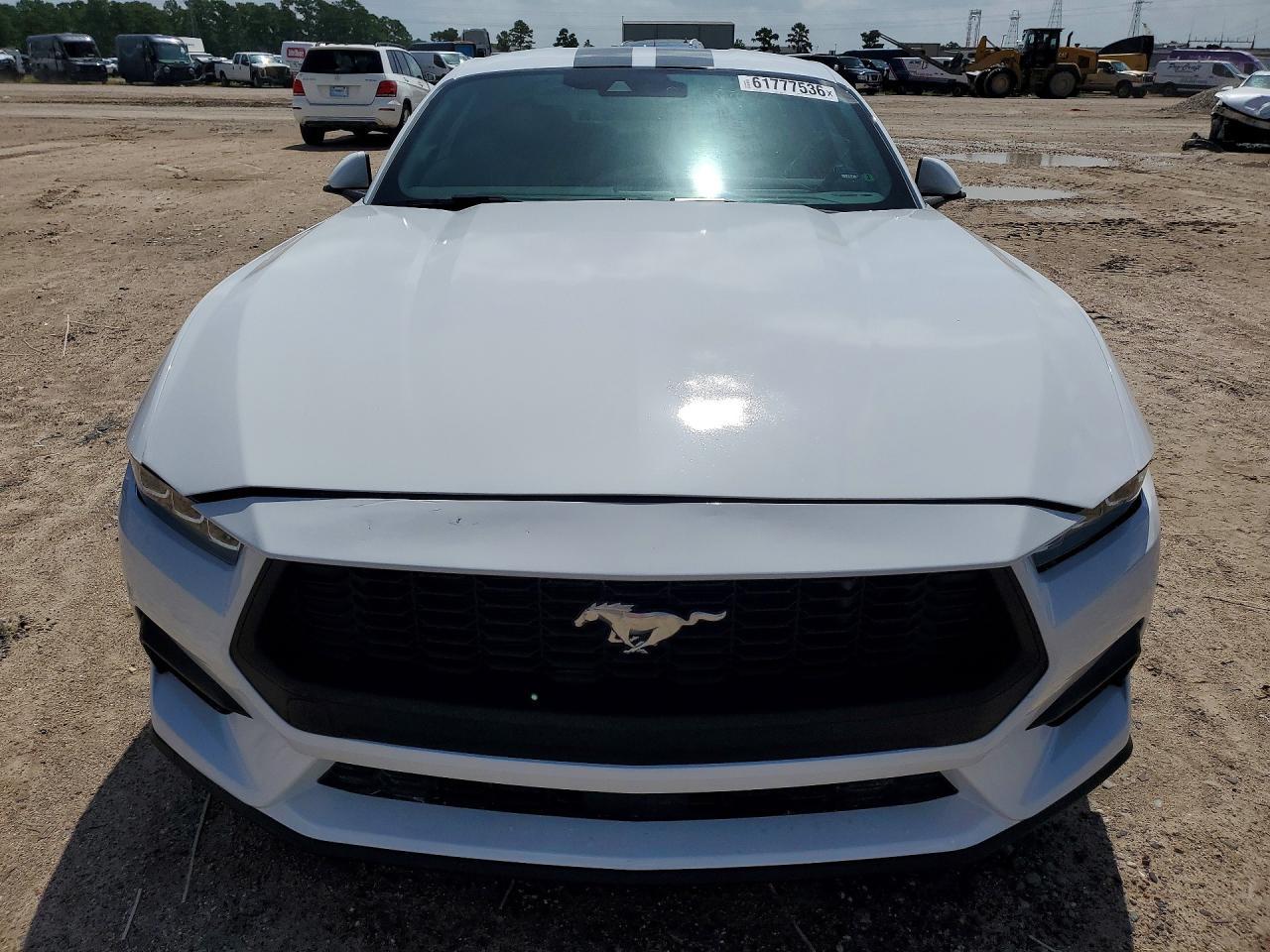 2024 Ford Mustang - Image 5
