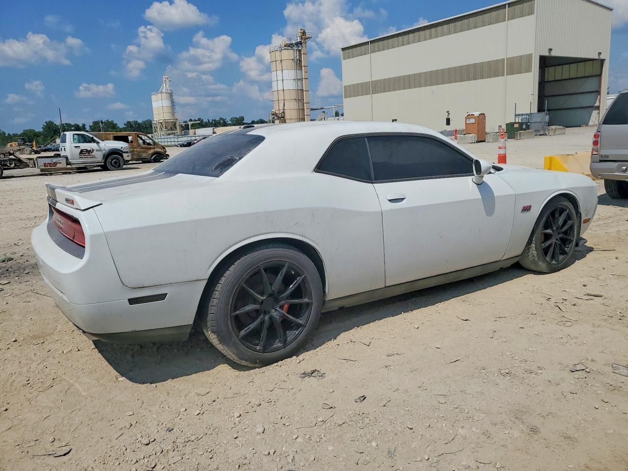 2013 Dodge Challenger Srt-8 - Image 3