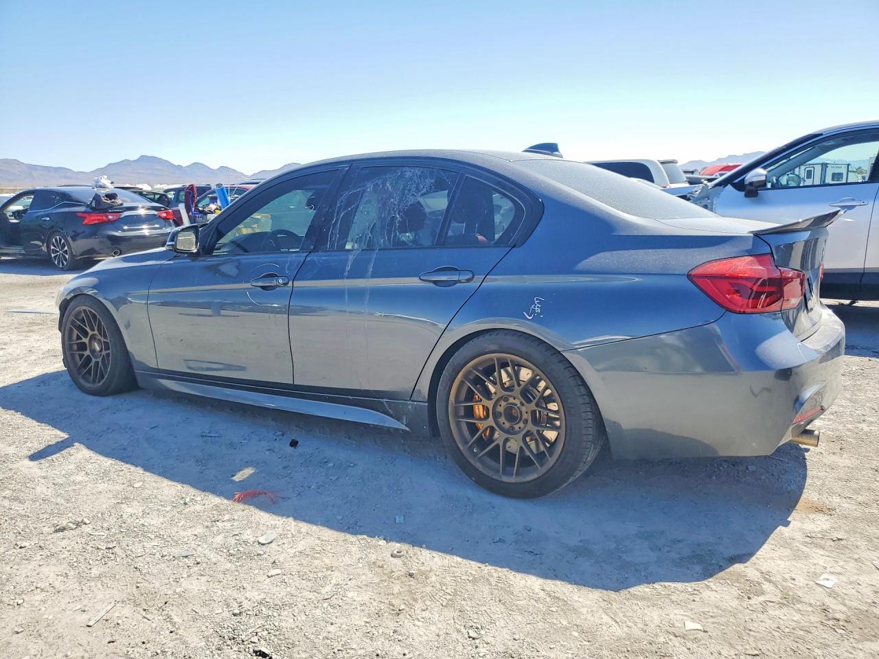 2016 BMW 340 Xi - Фото 2