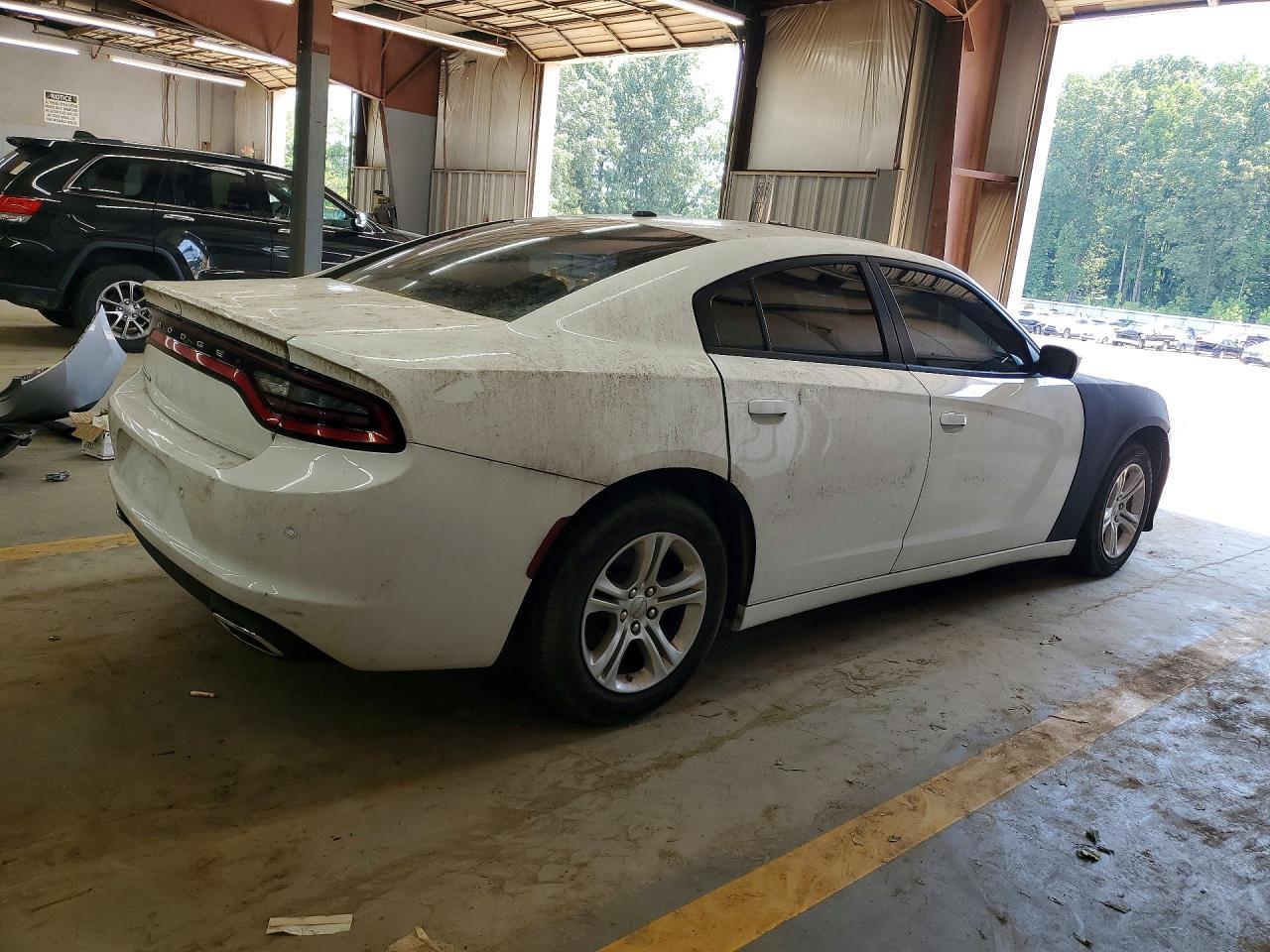 2022 Dodge Charger Sxt - Фото 3