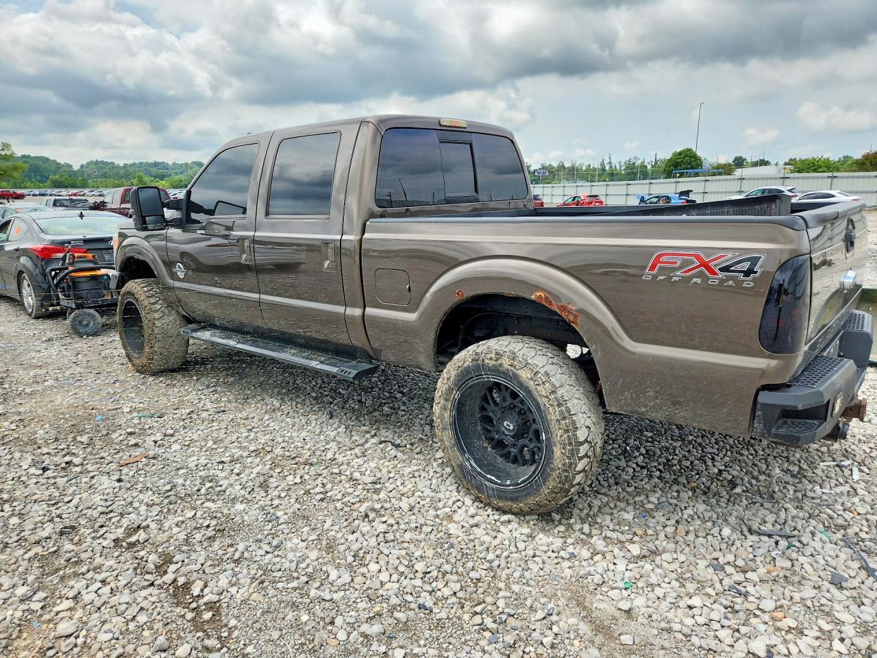 2016 Ford F250 Super Duty - Image 2
