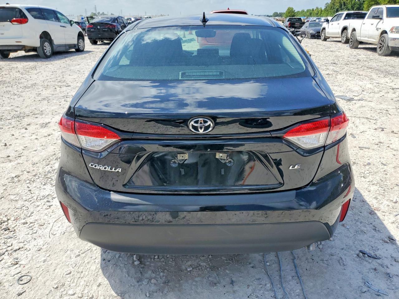 2025 Toyota Corolla Le - Image 6