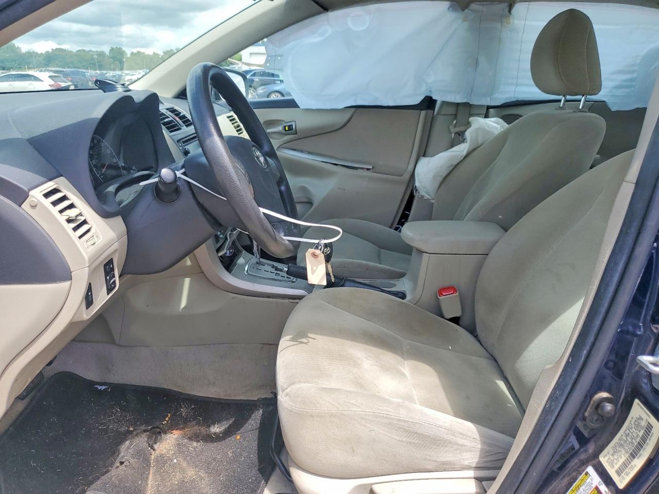 2013 Toyota Corolla Le - Image 7