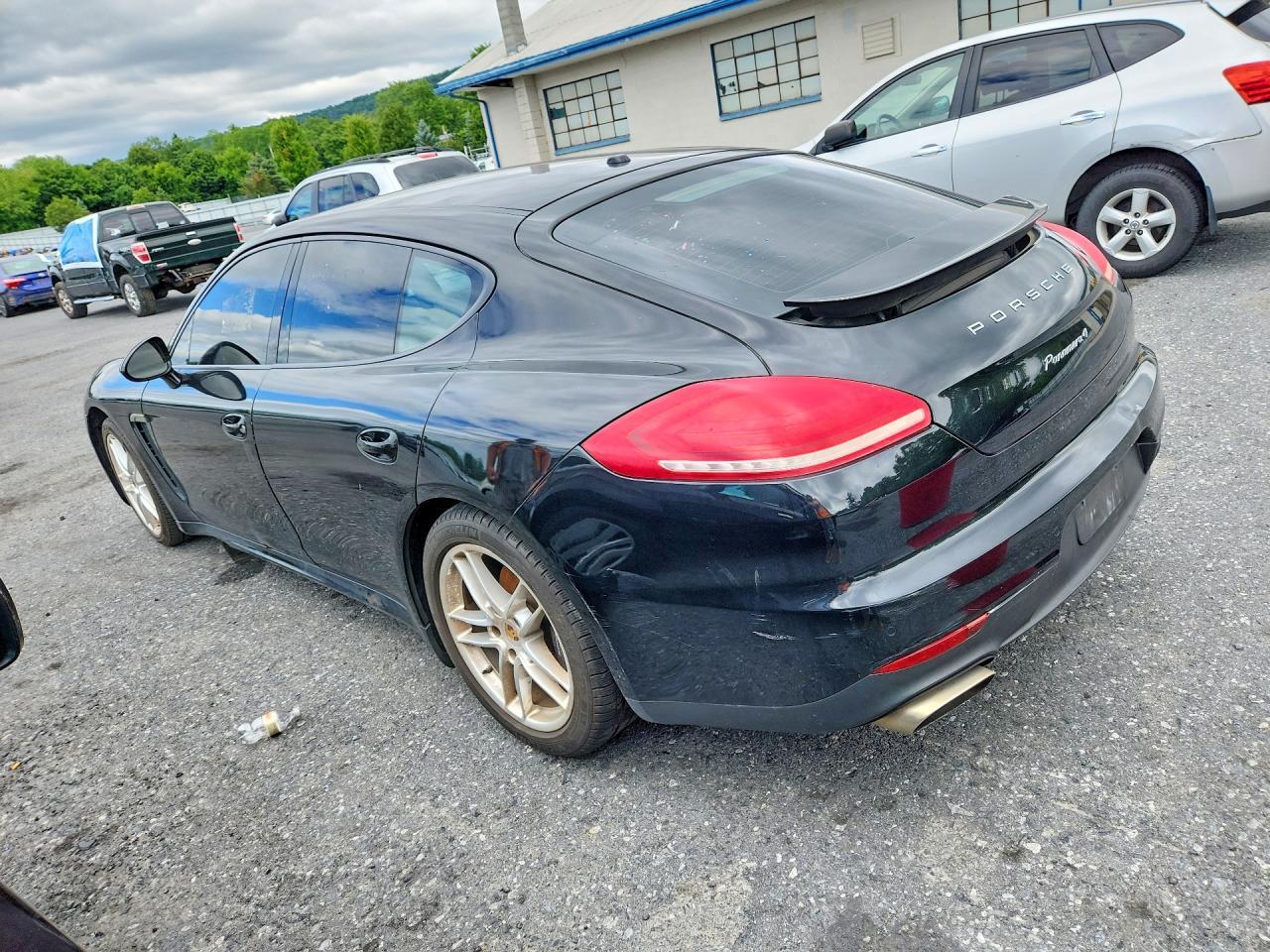 2015 Porsche Panamera 2 - Фото 2
