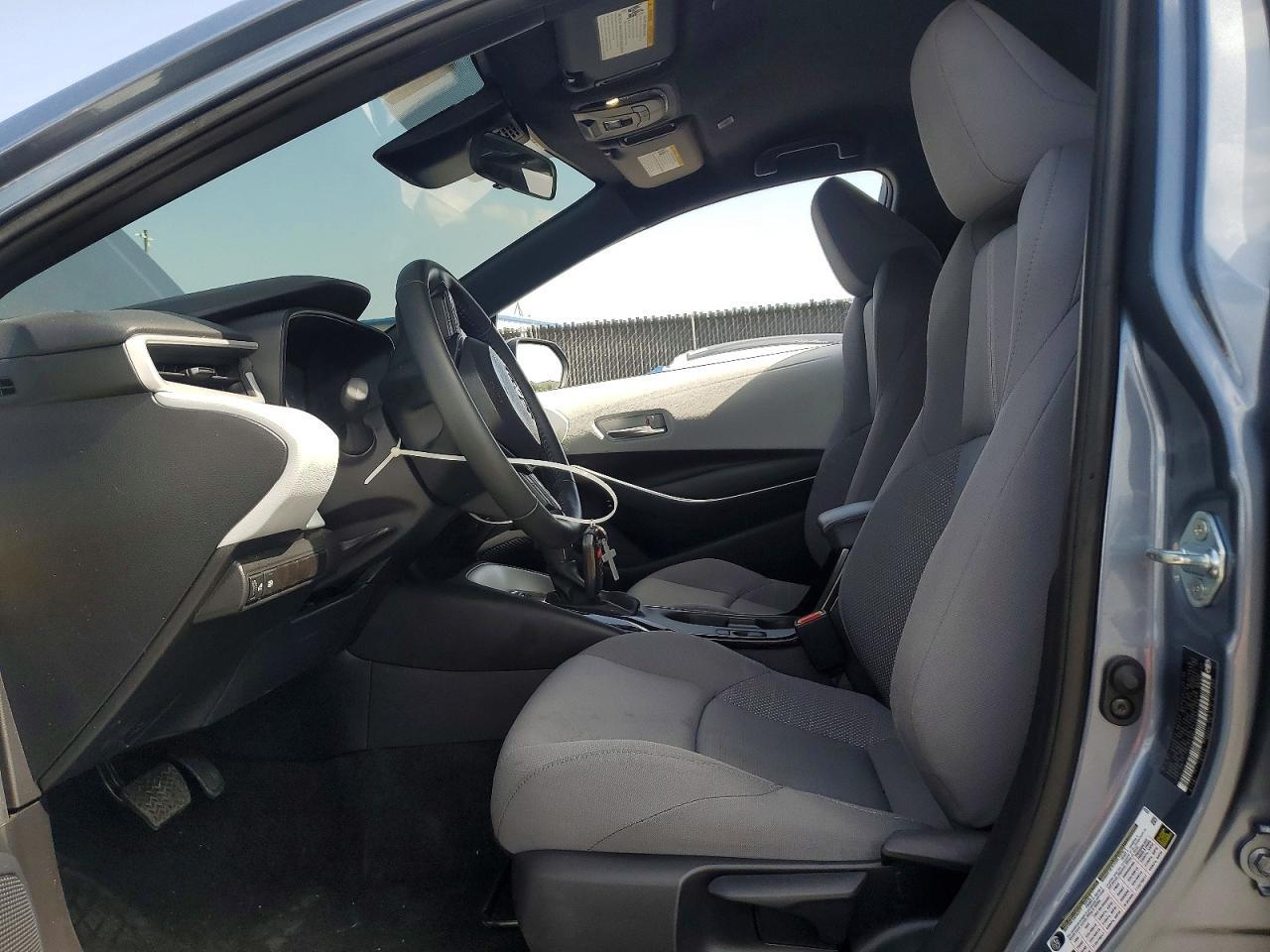 2025 Toyota Corolla - Image 7
