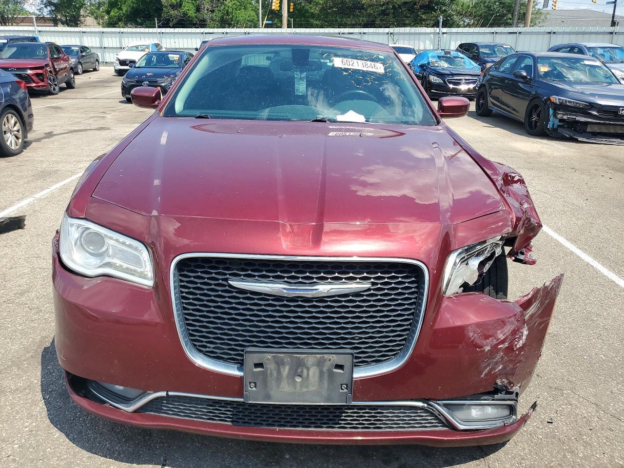 2016 Chrysler 300 Limited - Image 5